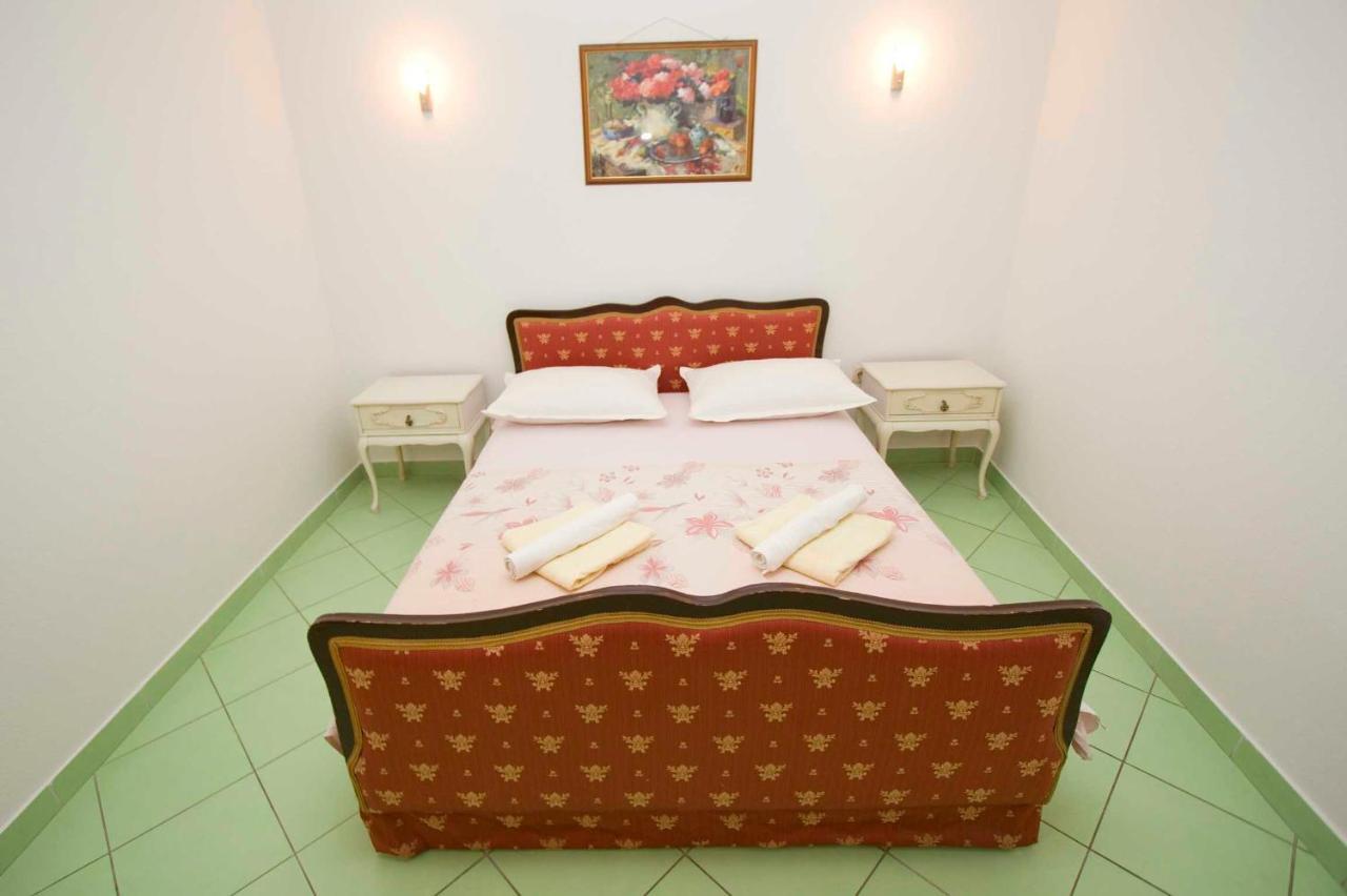 Apartments Srdjan Makarska Bagian luar foto